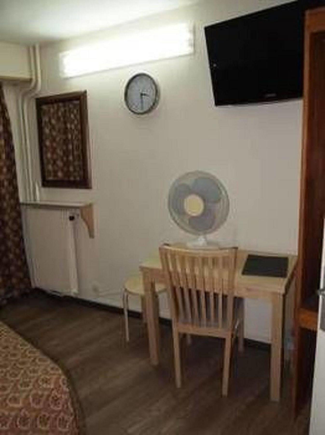 Hotel Fiat Παρίσι Εξωτερικό φωτογραφία